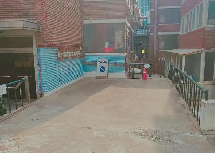 Heys House 5br Free Parking 아파트 서울특별시